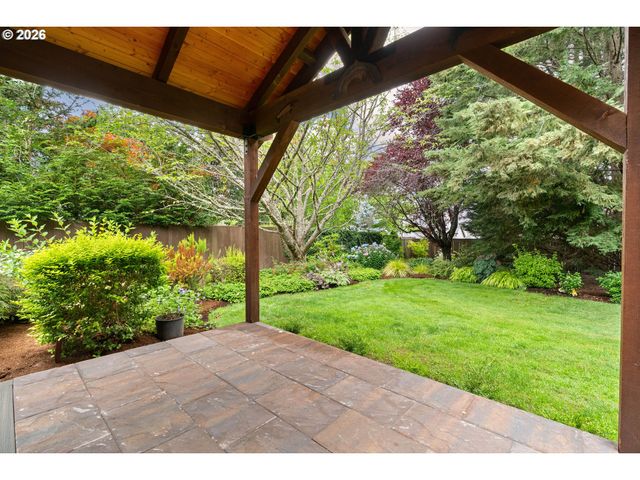 10959 Nw SUPREME Ct, Portland, OR 97229