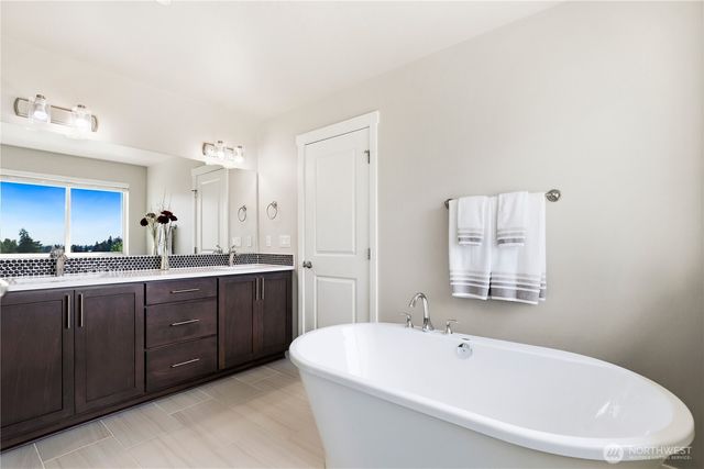 1013 105th Avenue Ct E, Edgewood, WA 98372