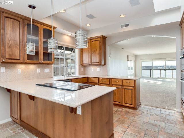 6903 Se RIVERSIDE Dr 3, Vancouver, WA 98664