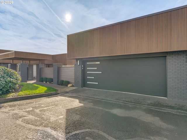 6903 Se RIVERSIDE Dr 3, Vancouver, WA 98664