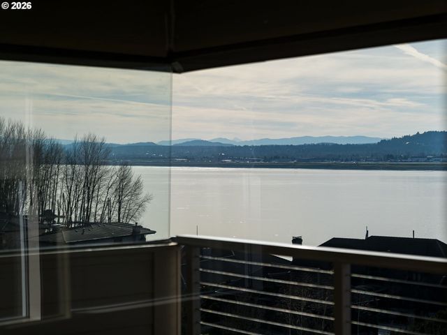 6903 Se RIVERSIDE Dr 3, Vancouver, WA 98664