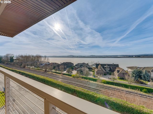 6903 Se RIVERSIDE Dr 3, Vancouver, WA 98664