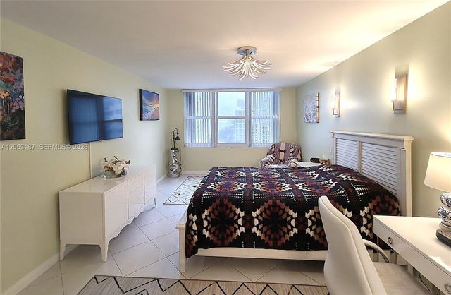2751 S Ocean Drive 1106S, Hollywood, FL 33019