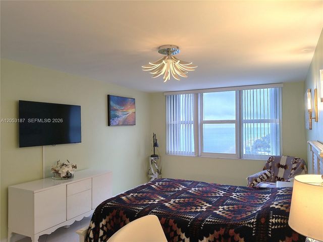 2751 S Ocean Drive 1106S, Hollywood, FL 33019
