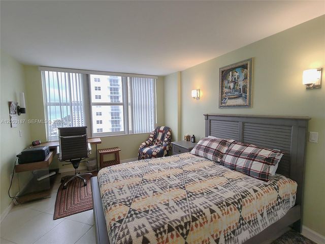 2751 S Ocean Drive 1106S, Hollywood, FL 33019