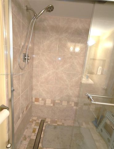 2751 S Ocean Drive 1106S, Hollywood, FL 33019