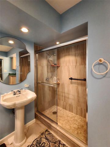 2751 S Ocean Drive 1106S, Hollywood, FL 33019