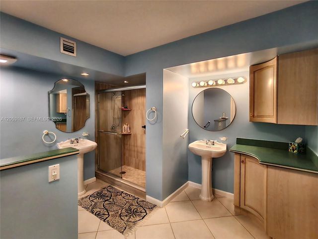 2751 S Ocean Drive 1106S, Hollywood, FL 33019