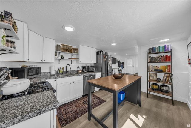 1559 W SHELLEY AVE, West Valley City, UT 84119