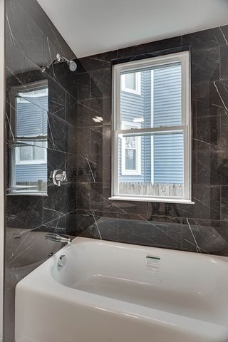 24 Dunlap St 2, Salem, MA 01970