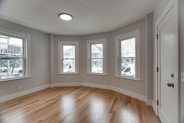 24 Dunlap St 2, Salem, MA 01970