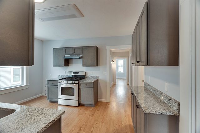 24 Dunlap St 2, Salem, MA 01970
