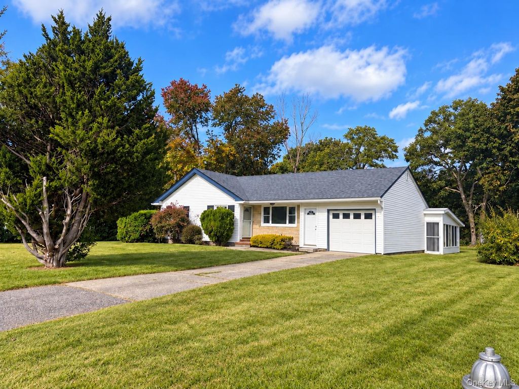 19 Franklin Avenue, Brentwood, NY 11717 — exterior