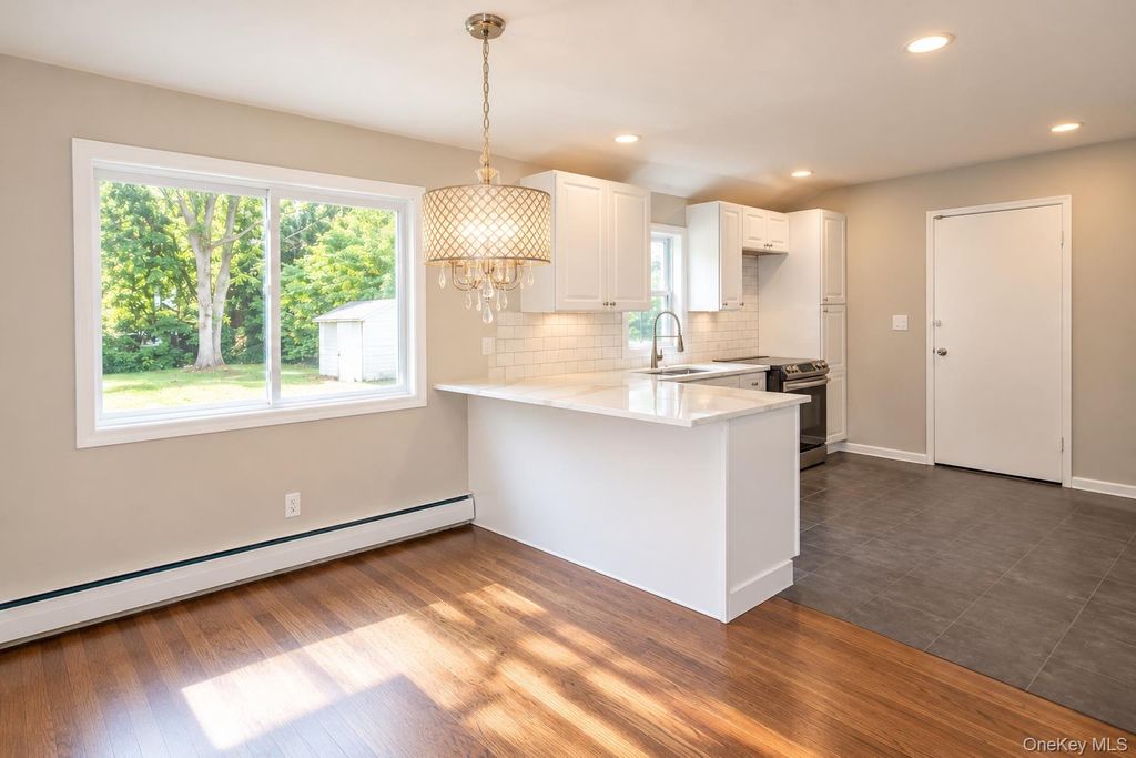 19 Franklin Avenue, Brentwood, NY 11717 — photo 5