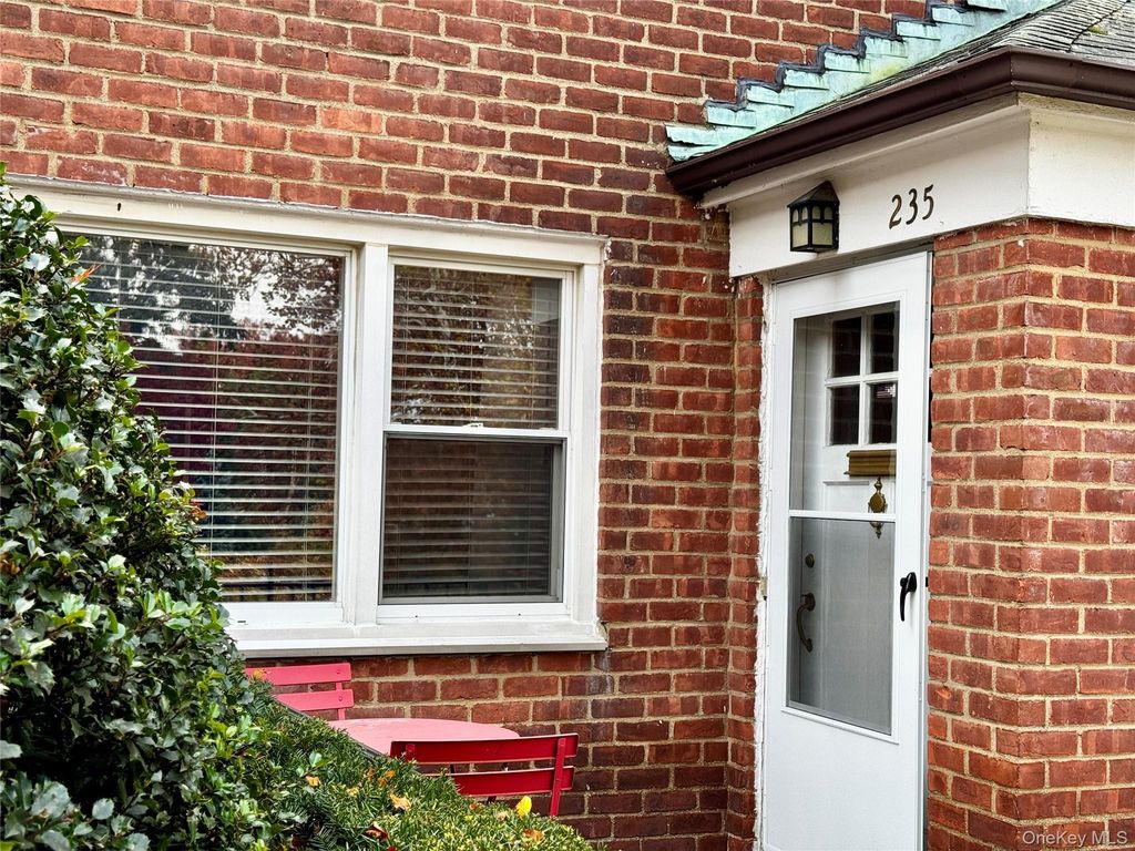 235 S Buckhout Street 235, Irvington, NY 10533