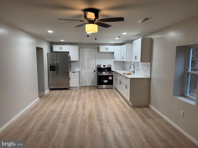 44 S BRANDYWINE AVE, Coatesville, PA 19320