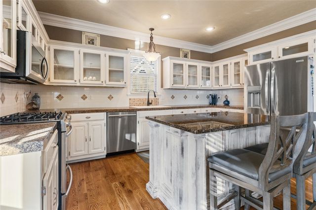 2712 Taylor Drive, Harrison, AR 72601