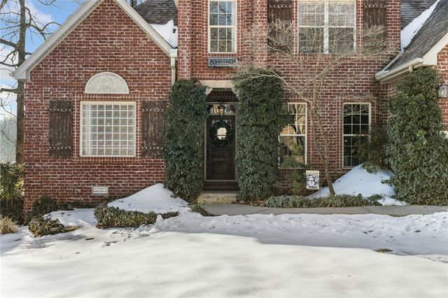 2712 Taylor Drive, Harrison, AR 72601