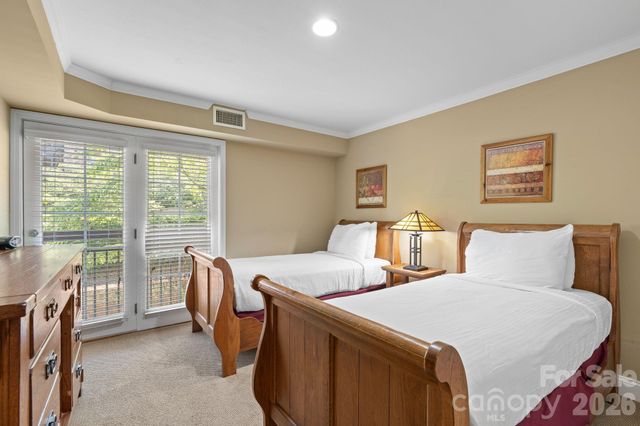 301 Bowling Park Road, Asheville, NC 28803
