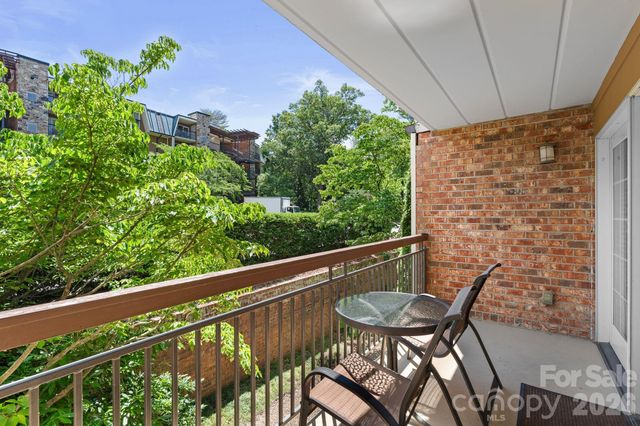 301 Bowling Park Road, Asheville, NC 28803