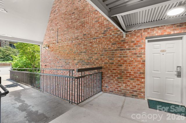 301 Bowling Park Road, Asheville, NC 28803