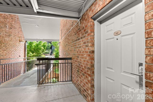 301 Bowling Park Road, Asheville, NC 28803