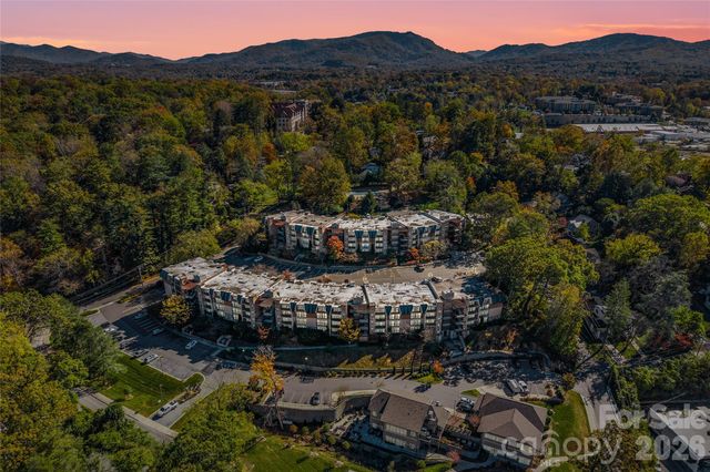 301 Bowling Park Road, Asheville, NC 28803