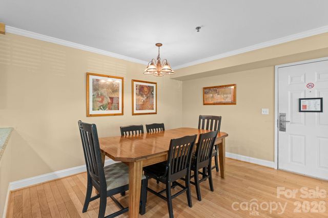 301 Bowling Park Road, Asheville, NC 28803
