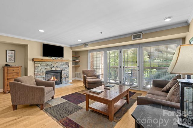 301 Bowling Park Road, Asheville, NC 28803
