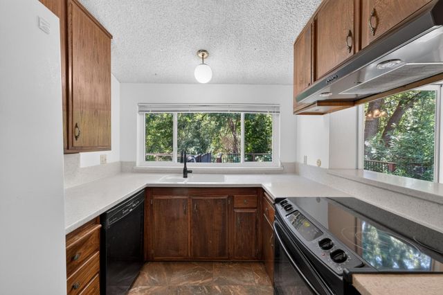 5895 Bryce Way, Rocklin, CA 95677