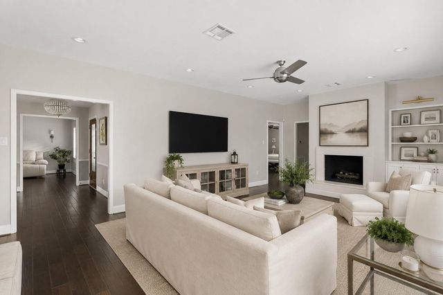 5743 Jason Street, Houston, TX 77096