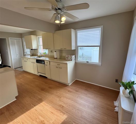 41 Mohawk Drive, North Babylon, NY 11703