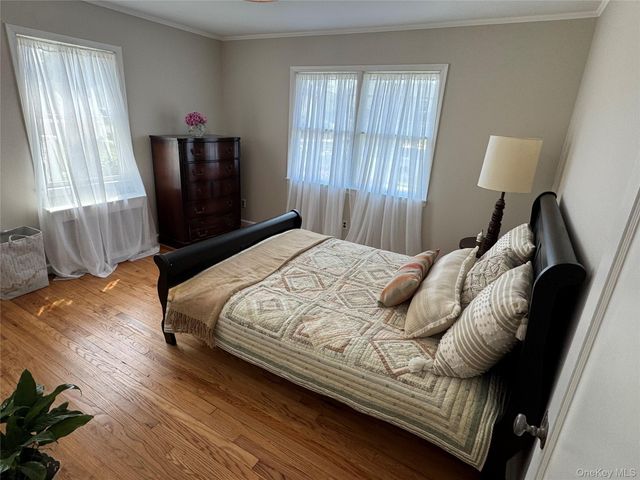 41 Mohawk Drive, North Babylon, NY 11703