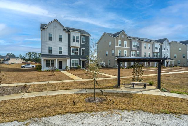 833 Recess Point Drive, Moncks Corner, SC 29461