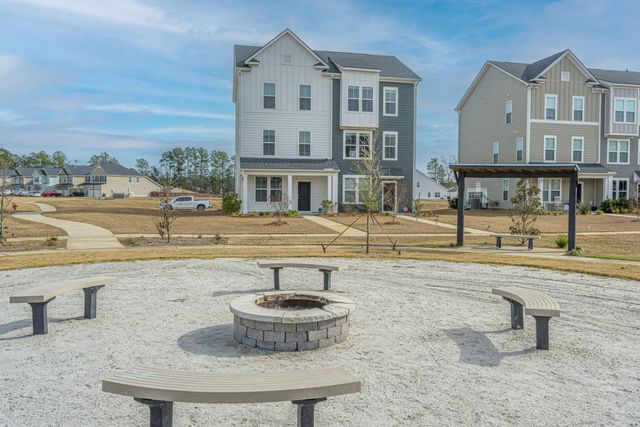 833 Recess Point Drive, Moncks Corner, SC 29461