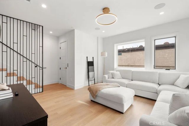 903 W Duarte Road, Arcadia, CA 91007