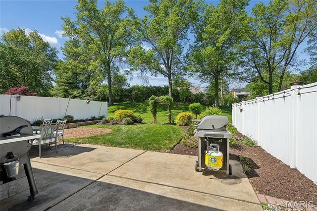 2421 Baxton Way, Chesterfield, MO 63017