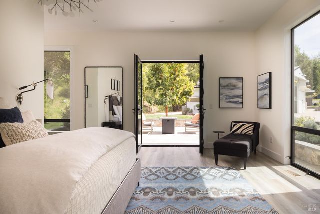 7007 Erland Rd, Santa Rosa, CA 95404