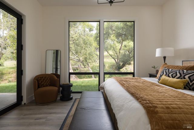 7007 Erland Rd, Santa Rosa, CA 95404