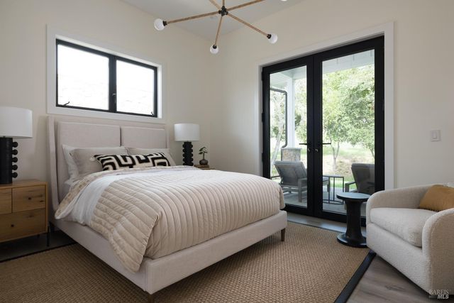 7007 Erland Rd, Santa Rosa, CA 95404