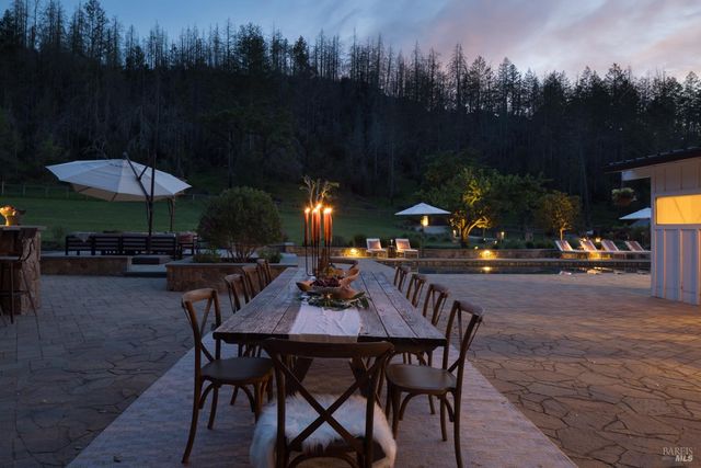 7007 Erland Rd, Santa Rosa, CA 95404