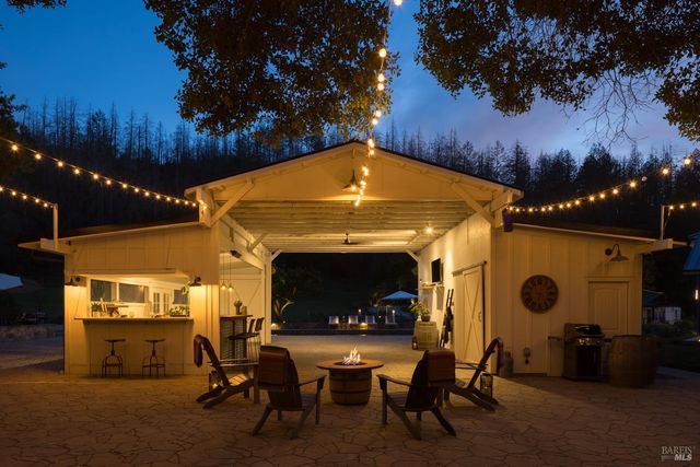 7007 Erland Rd, Santa Rosa, CA 95404