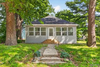 2720 Walnut Street, Alton, IL 62002