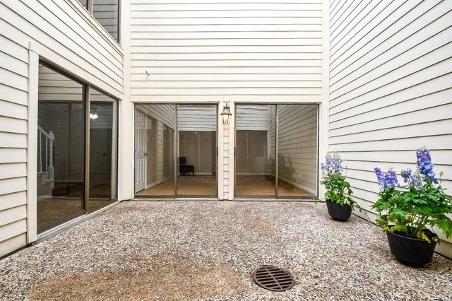 9360 Briar Forest Drive, Houston, TX 77063