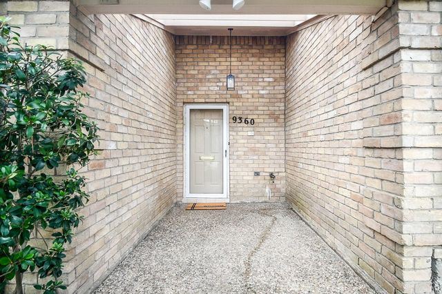 9360 Briar Forest Drive, Houston, TX 77063