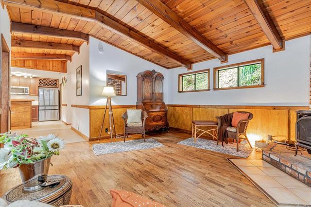 325 Ridge Drive, Boulder Creek, CA 95006