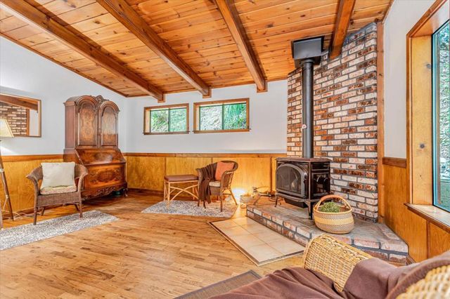 325 Ridge Drive, Boulder Creek, CA 95006