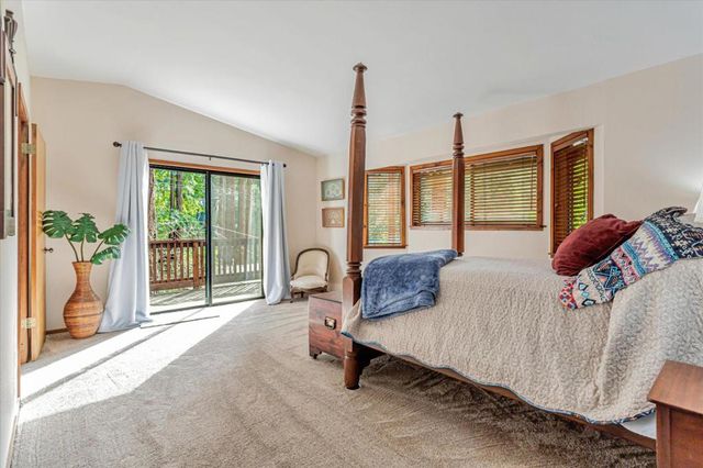 325 Ridge Drive, Boulder Creek, CA 95006