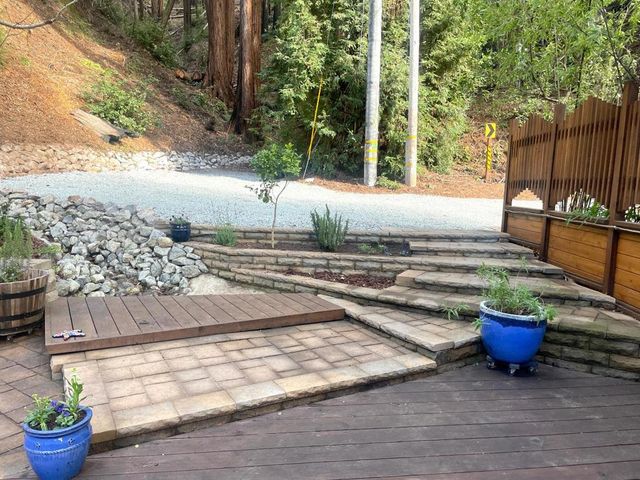 325 Ridge Drive, Boulder Creek, CA 95006