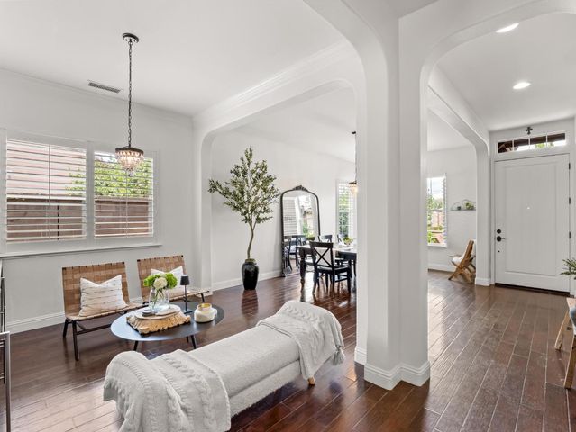 3524 Prescott Avenue, Clovis, CA 93619